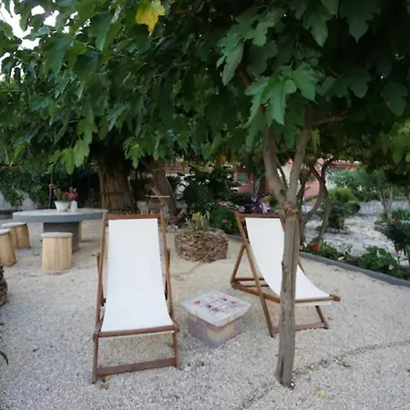 My Home, 2 Bedroom House With Bbq And Garden *