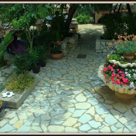 My Home, 2 Bedroom House With Bbq And Garden Casa de Férias *